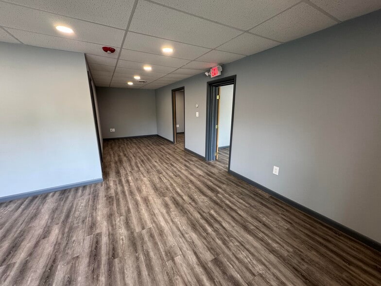 More Photos Of 205 Brick Kiln Rd, Winchester Warehouse For Sale