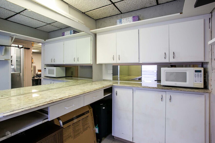 More Photos Of 3000 N University Dr, Coral Springs Office For Sale