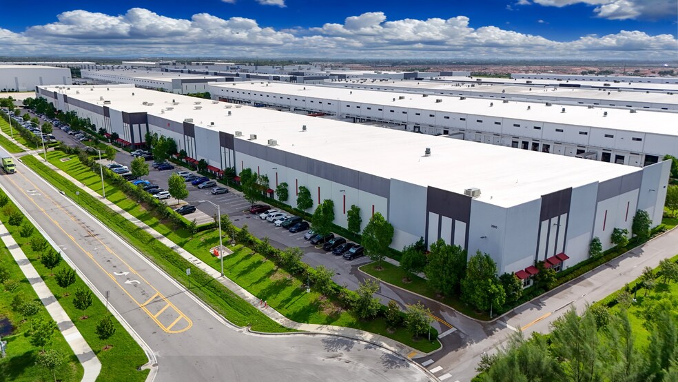 Primary Photo Of 3980 W 104th St, Hialeah Distribution For Lease