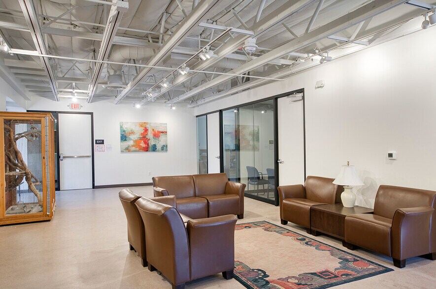 More Photos Of 303 E Palm Ln, Phoenix Office For Lease