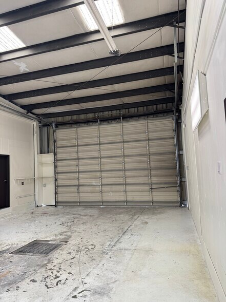 More Photos Of 9100 El Camino Real, Atascadero Carwash For Lease