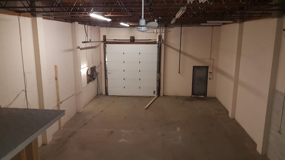 More Photos Of 5912 54 Ave, Red Deer Service For Sale