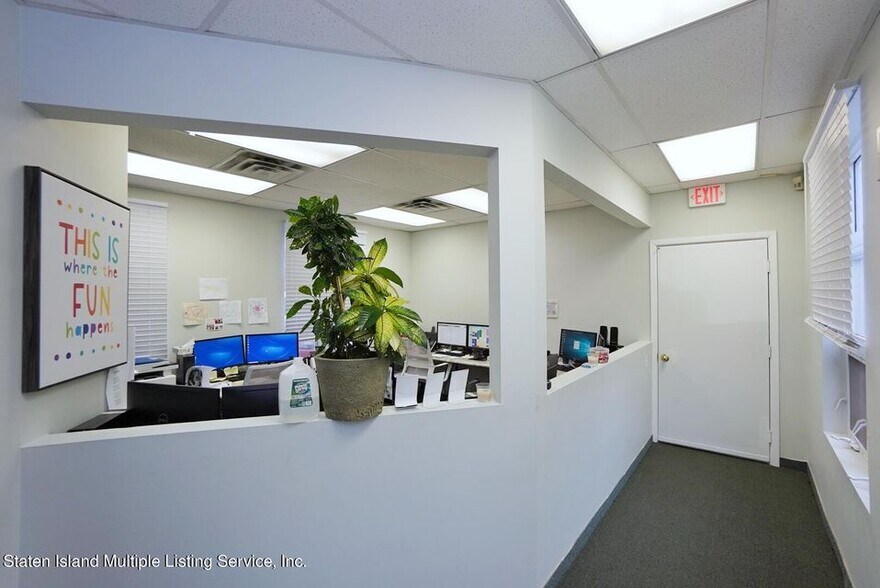 More Photos Of 15 1st St, Staten Island Office For Sale