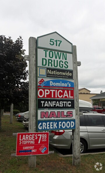 More Photos Of 517 Larkfield Rd, East Northport Unknown For Lease