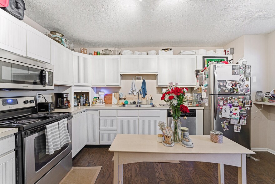 More Photos Of 526 W 1st Ave, Columbus Multifamily For Sale
