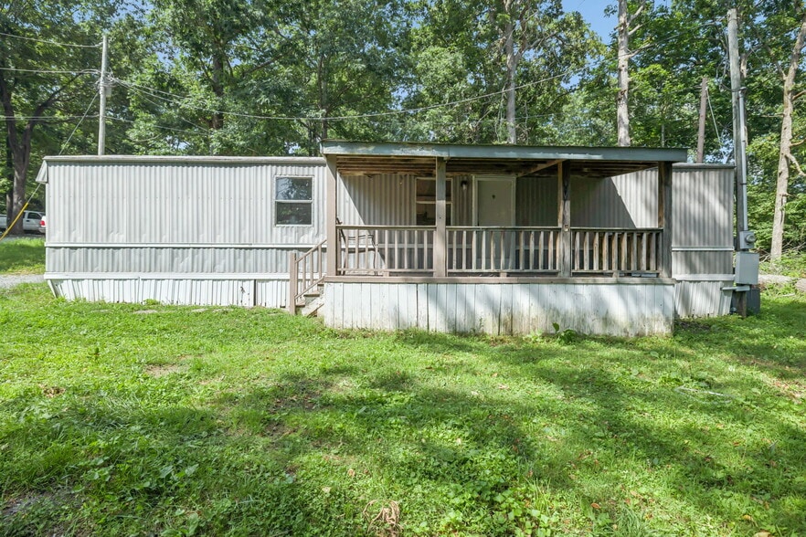More Photos Of 9314 Beeler Ct, Bon Aqua Manufactured Housing Mobile Home Park For Sale