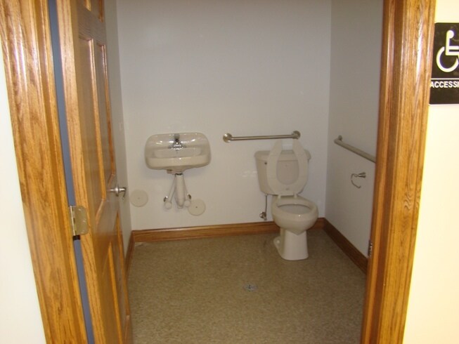 More Photos Of 16726 Cherry Creek Ct, Joliet Warehouse For Lease