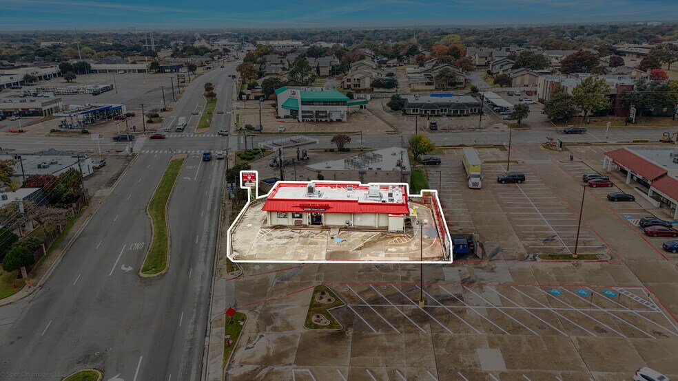 More Photos Of 645 Harwood Rd, Bedford Restaurant For Sale