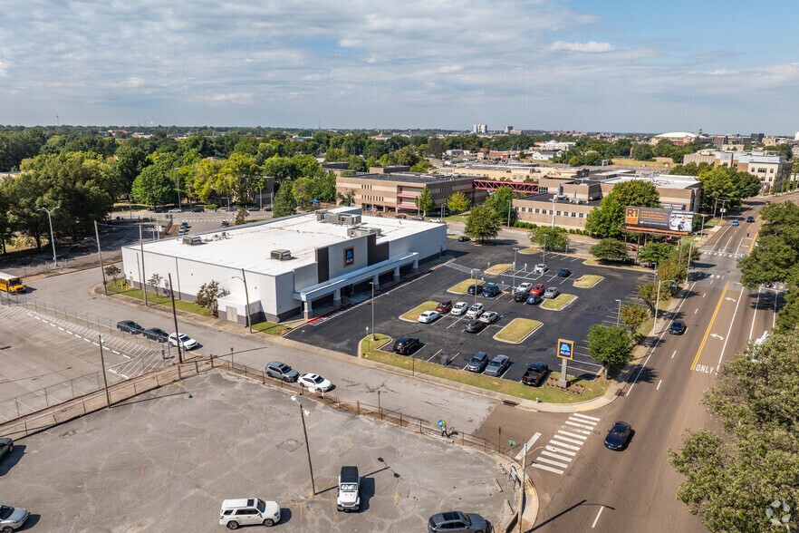 More Photos Of 785 Union Ave, Memphis Freestanding For Sale