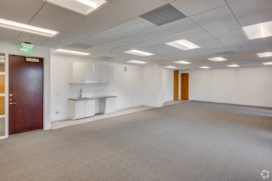 More Photos Of 3111 N Tustin Ave, Orange Office Residential For Lease