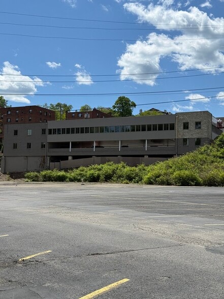 More Photos Of 1665 Washington Rd, Pittsburgh General Retail For Lease