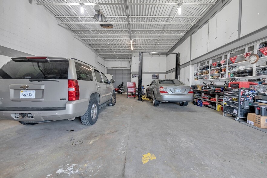 More Photos Of 2712-2716 Nevada Ave, Norfolk Research And Development For Lease