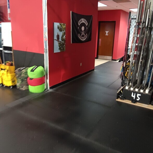 More Photos Of 9371 Innovation Dr, Manassas Research And Development For Lease