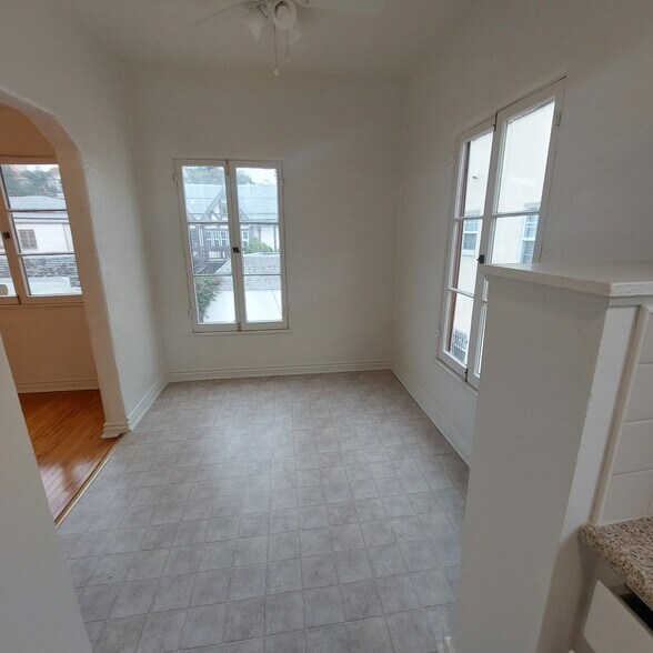 More Photos Of 626 S Cloverdale Ave, Los Angeles Apartments For Sale