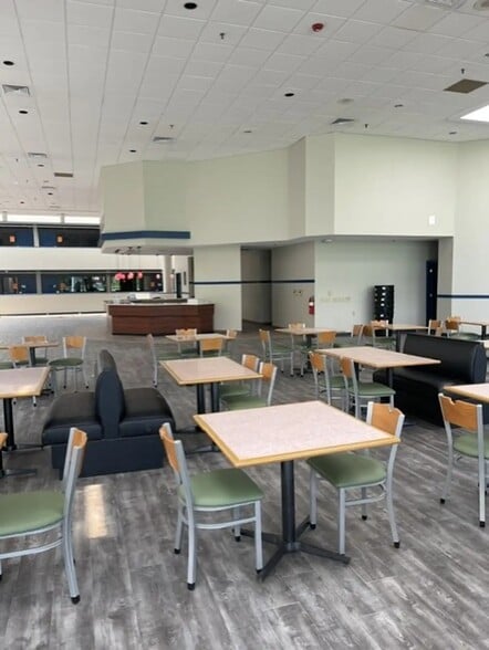 More Photos Of 3100 W 2nd St, Owensboro Healthcare For Sale