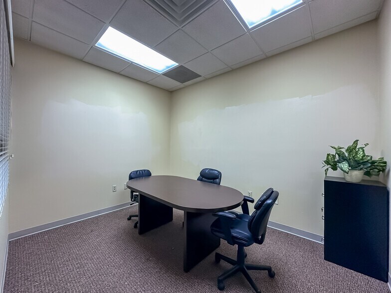 More Photos Of 1102 S Florida Ave, Lakeland Office For Lease