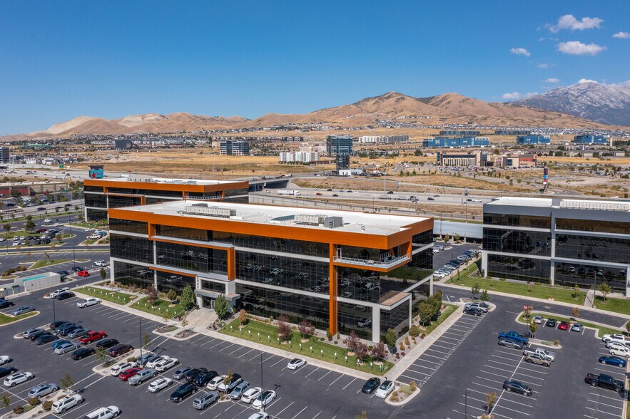 More Photos Of 2000 W Ashton Blvd, Lehi Office For Lease