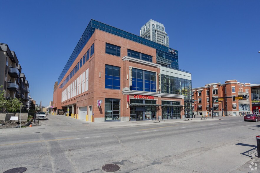 More Photos Of 909 17 Ave SW, Calgary Storefront For Lease