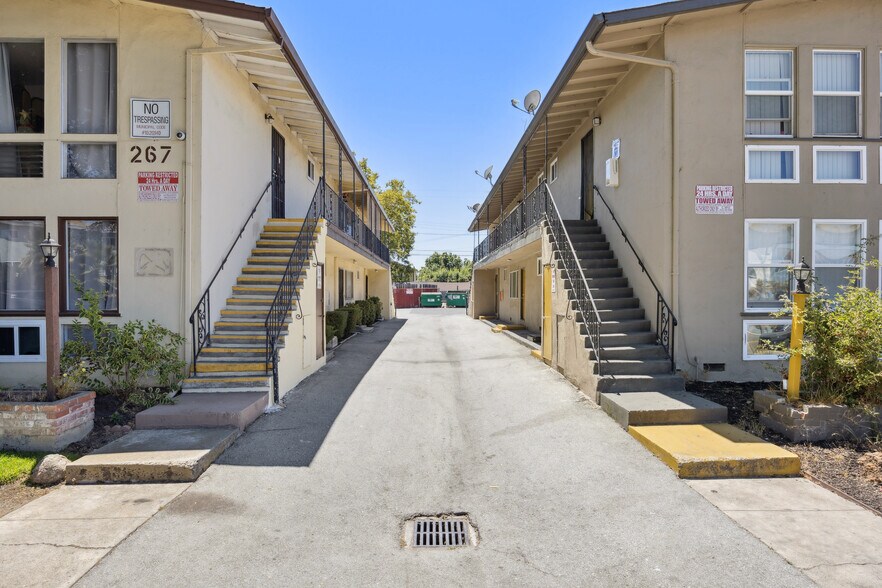 More Photos Of 263 La Pala Dr, San Jose Apartments For Sale