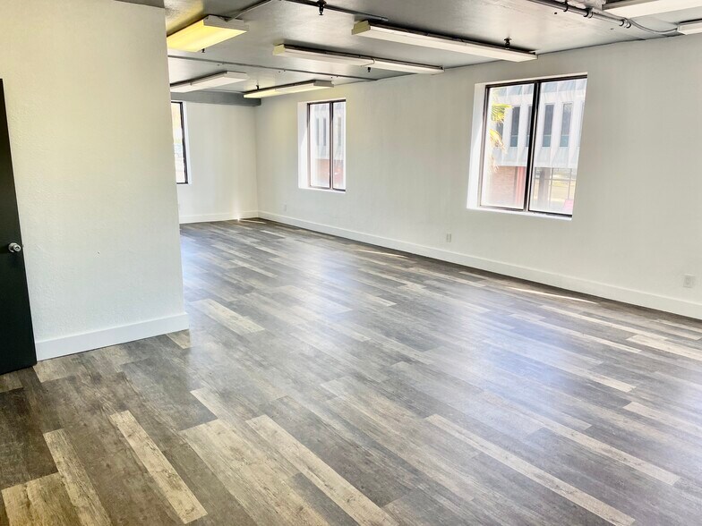 More Photos Of 245 E Adams St, Jacksonville Loft Creative Space For Lease