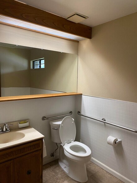 More Photos Of 2087 Grand Canal Blvd, Stockton Medical For Sale