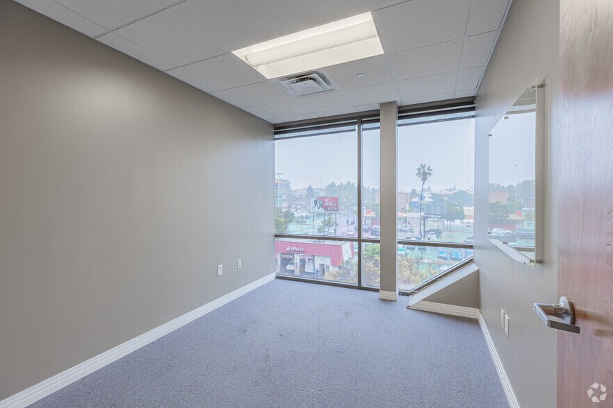 Photo of 4th Floor Ste 405