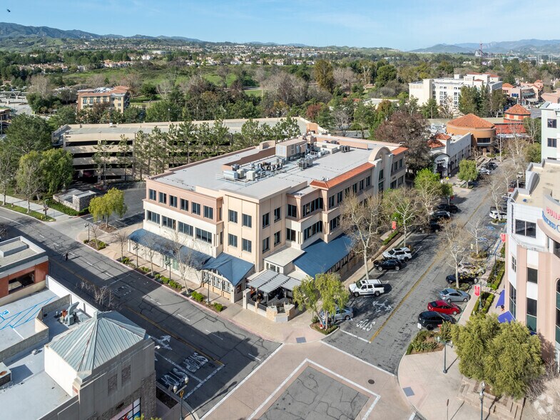 More Photos Of 24300 Town Center Dr, Valencia Office For Lease