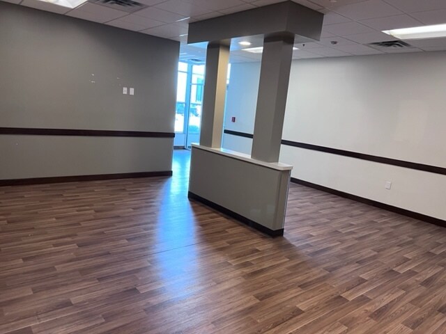 More Photos Of 9165 Otis Ave, Indianapolis Medical For Lease