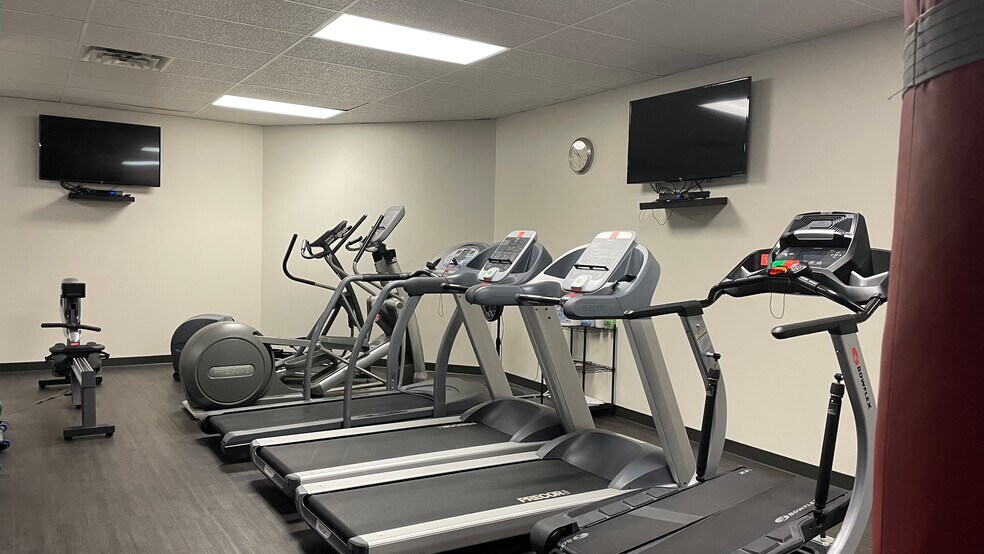 More Photos Of 2801 S Interstate 35 S, Austin Loft Creative Space For Lease