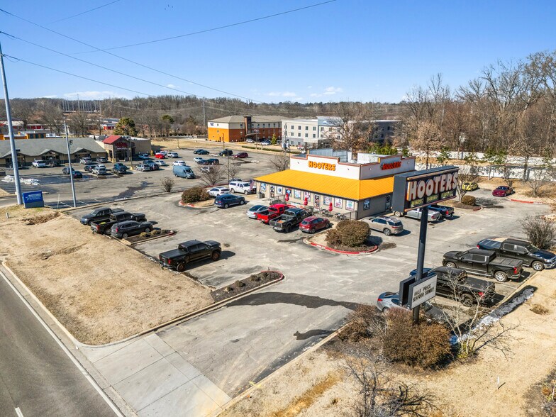 Primary Photo Of 982 Goodman Rd W, Horn Lake Restaurant For Sale