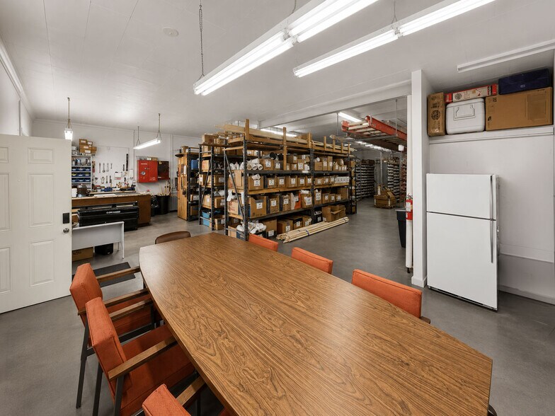 More Photos Of 620 Old Westminster Pike, Westminster General Retail For Sale