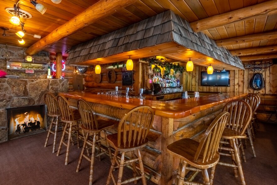 More Photos Of 600 Marina Dr, Grand Lake Restaurant For Sale