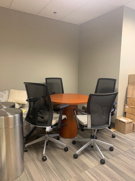 More Photos Of 1764 Litchfield Tpke, Woodbridge Office For Lease