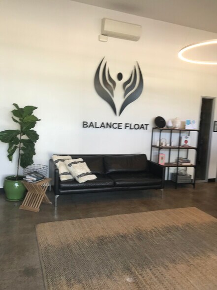 More Photos Of 1900 El Camino Real, Redwood City Freestanding For Lease