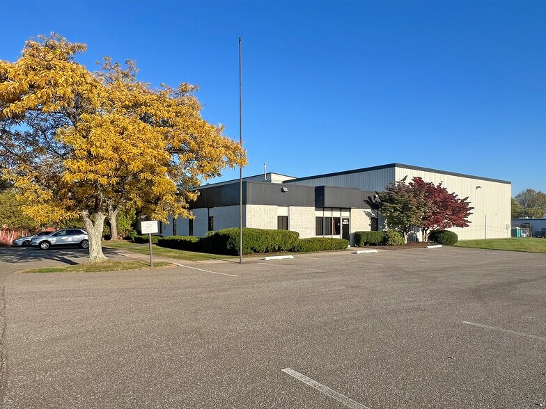 More Photos Of 4727 Pittsburgh Ave, Erie Warehouse For Lease