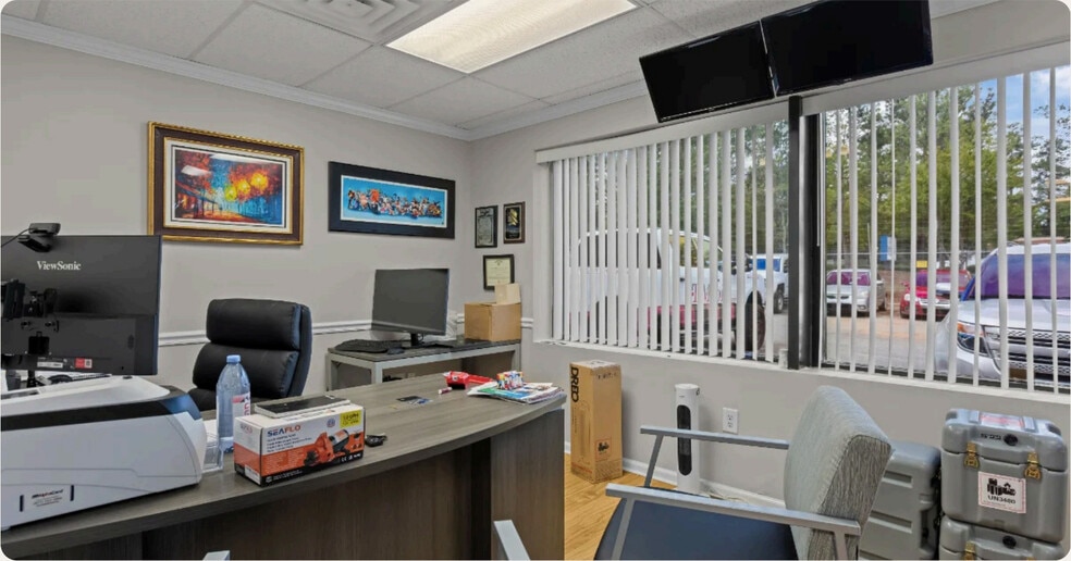 More Photos Of 110 Litho Way, Durham Service For Lease
