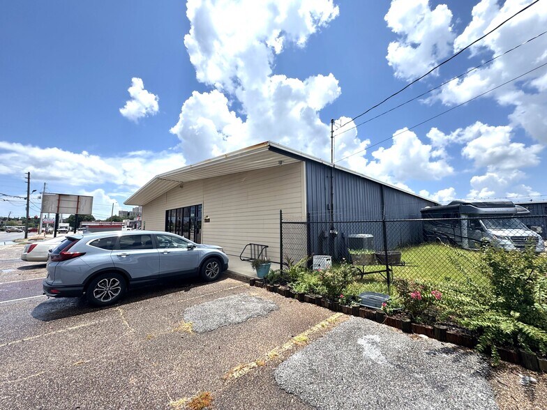 More Photos Of , Pensacola Unknown For Sale