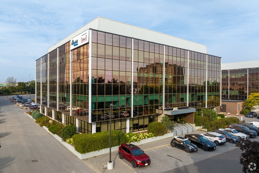 More Photos Of 7050 Woodbine Ave, Markham Office For Lease