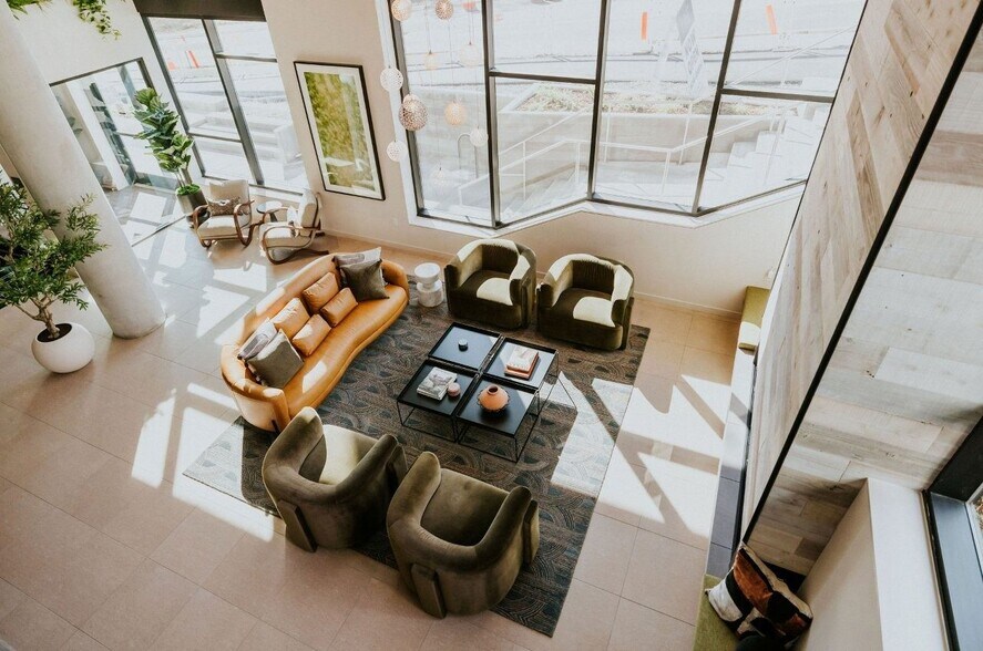 More Photos Of 132 NE 145th St, Shoreline Apartments For Lease