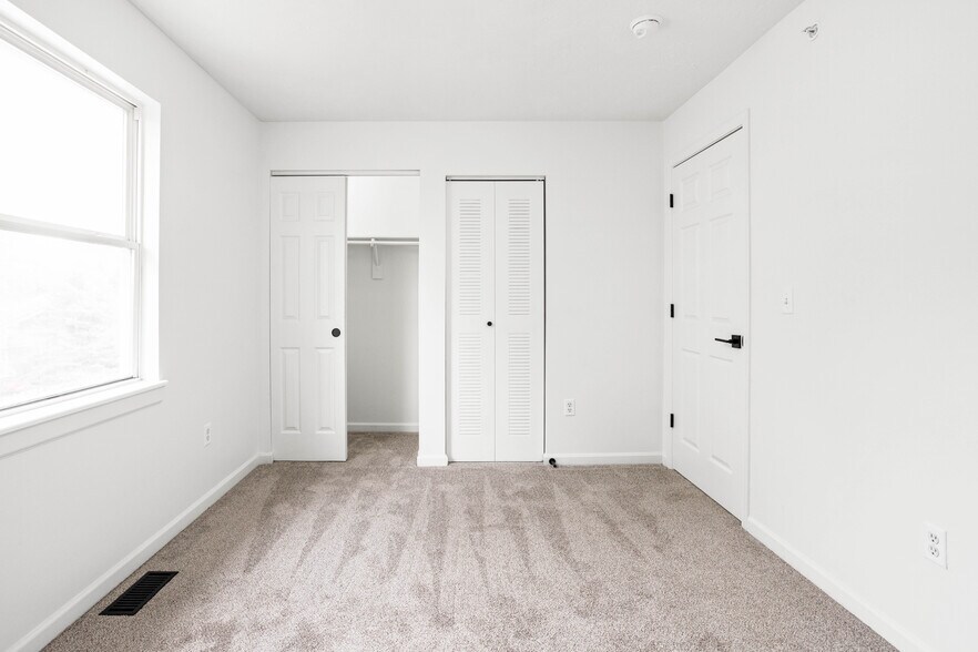 More Photos Of 3821 Central Ave, Indianapolis Apartments For Sale