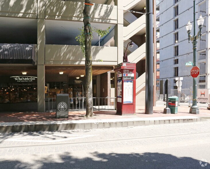 More Photos Of 822-838 SW 10th Ave, Portland Office For Lease