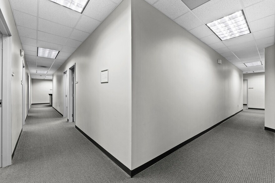 More Photos Of 7200 Highway 150, Greenville Office For Sale