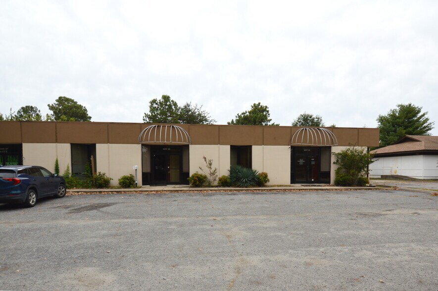 More Photos Of 2805 Earlham Pl, High Point Office For Sale