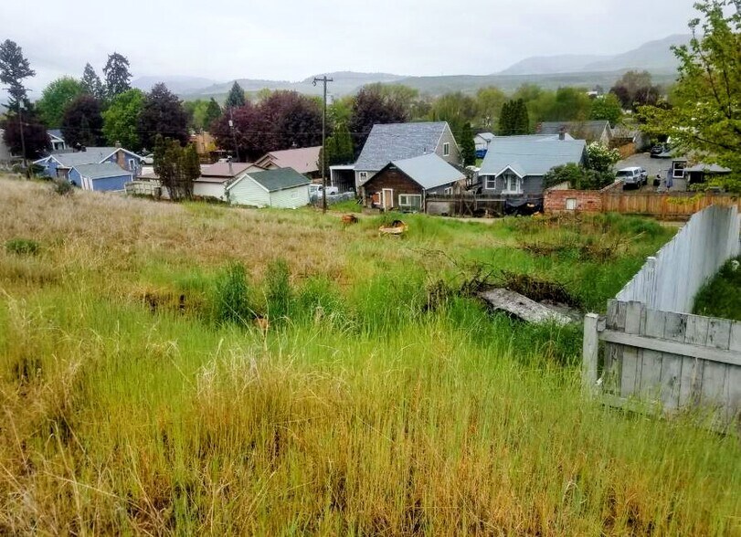 More Photos Of 222 Kenwood st, Omak Land For Sale