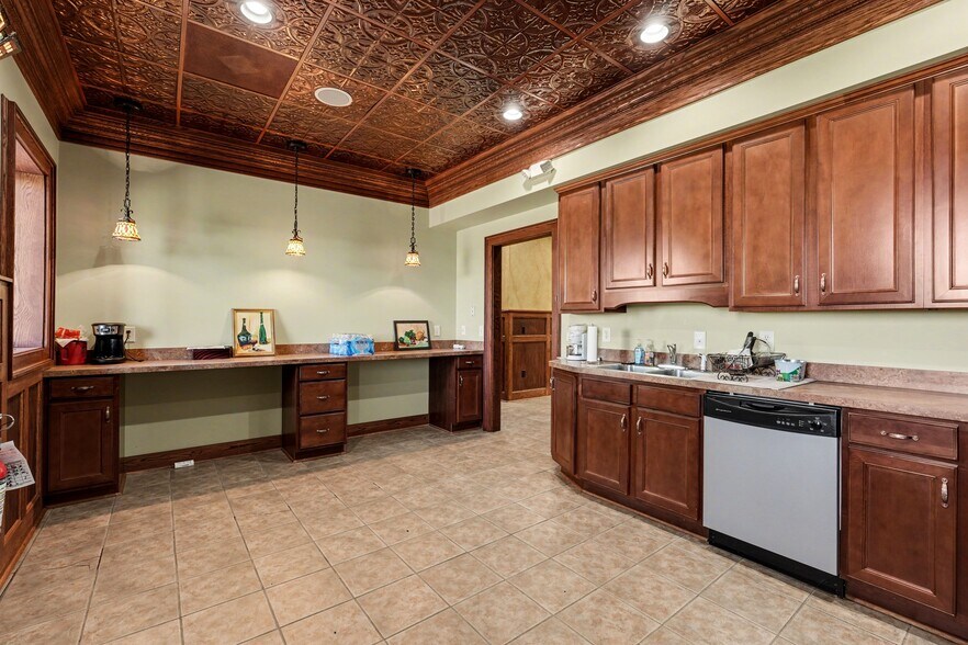 More Photos Of 11084 Dennis W Kerns Pky, King George Warehouse For Sale