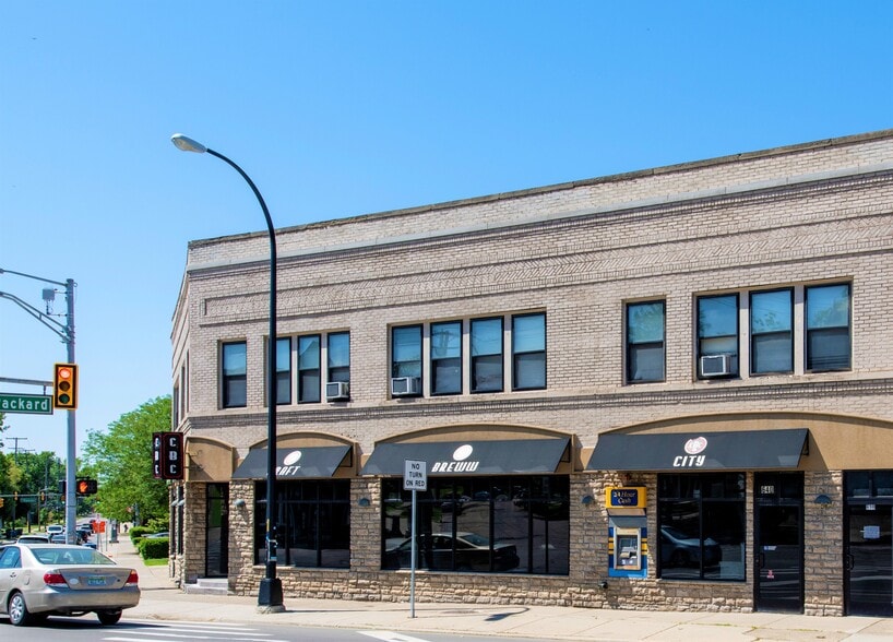 Primary Photo Of 640 Packard St, Ann Arbor Restaurant For Lease