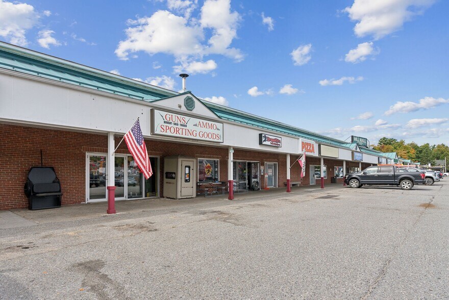 More Photos Of 248 State St, Ellsworth Department Store For Sale