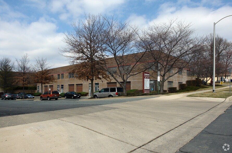 Primary Photo Of 8041 Cessna Ave, Gaithersburg Warehouse For Lease