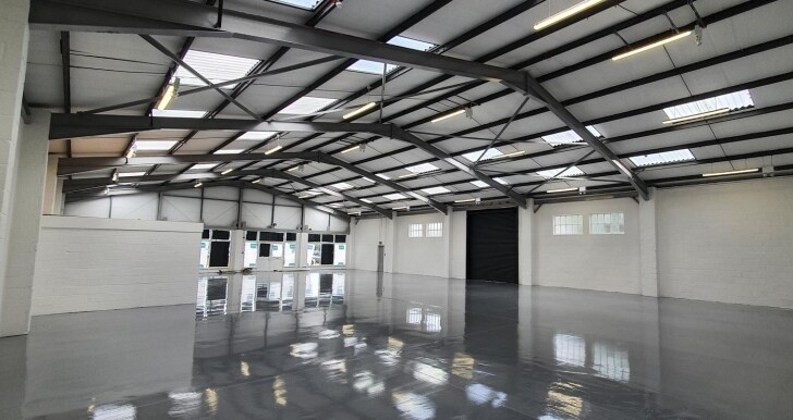 More Photos Of Hogg Ln, Grays Warehouse For Lease
