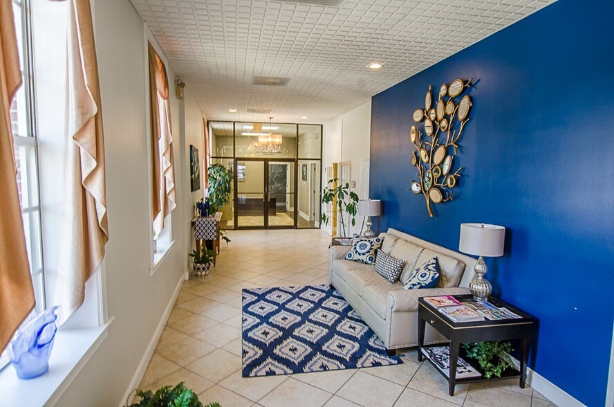 More Photos Of 22 W Monument Ave, Kissimmee Office For Lease